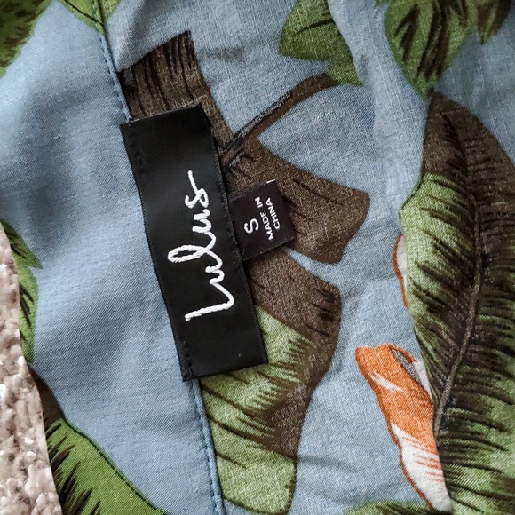 Lulu's Floral Off-shoulder top - Picture 3 of 3